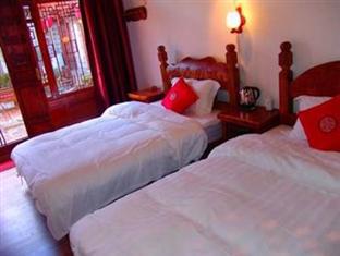 Lijiang Yard Inn Лицзян Экстерьер фото